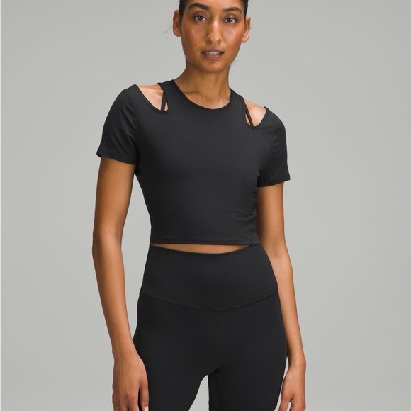 Shoulder Cut-Out Yoga T-Shirt In Black - Picture 1 of 9